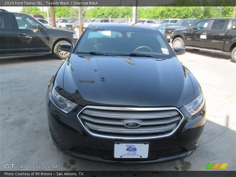 Tuxedo Black / Charcoal Black 2014 Ford Taurus SEL