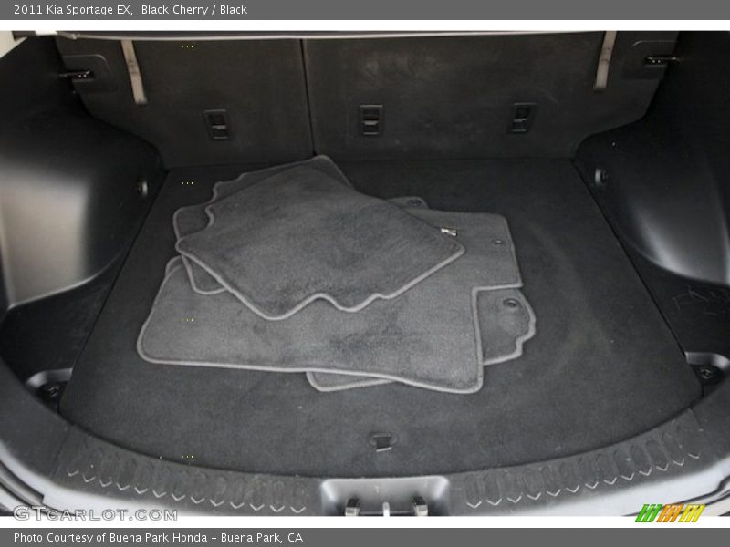 Black Cherry / Black 2011 Kia Sportage EX