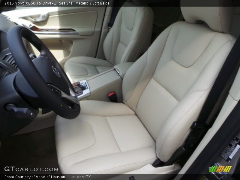 Front Seat of 2015 XC60 T5 Drive-E