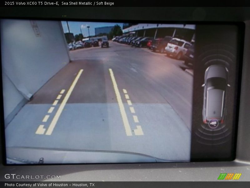 Sea Shell Metallic / Soft Beige 2015 Volvo XC60 T5 Drive-E