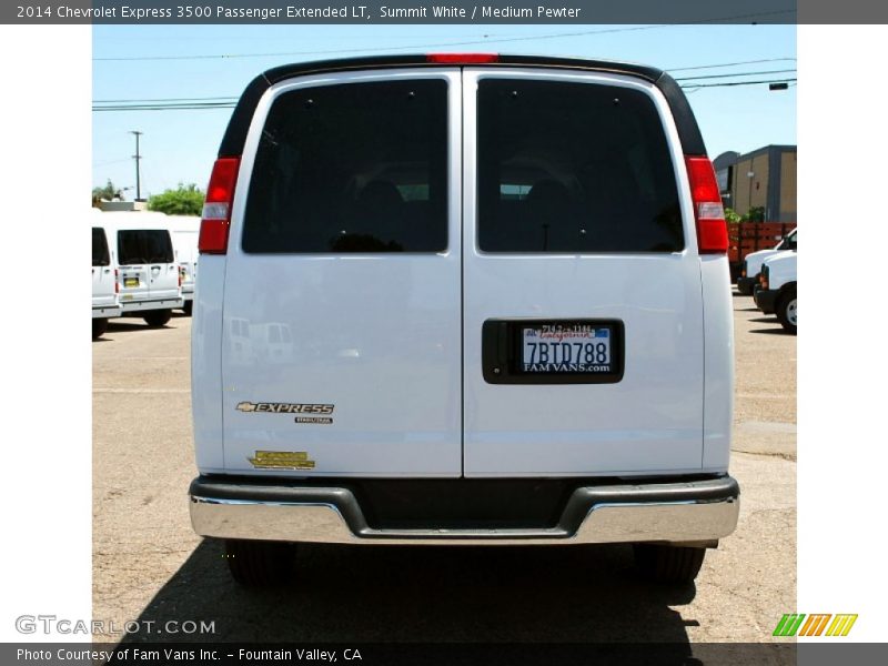 Summit White / Medium Pewter 2014 Chevrolet Express 3500 Passenger Extended LT