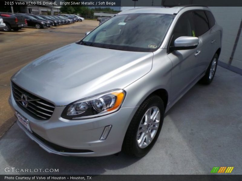 Bright Silver Metallic / Soft Beige 2015 Volvo XC60 T5 Drive-E