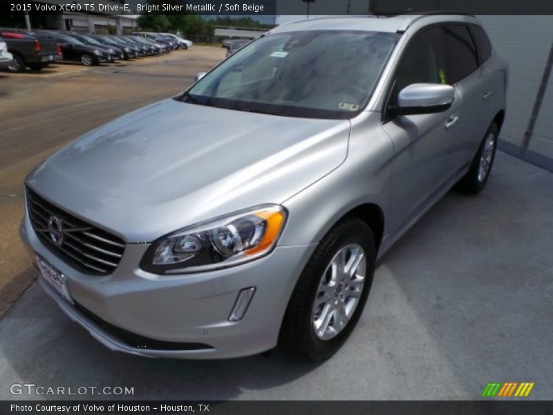 Bright Silver Metallic / Soft Beige 2015 Volvo XC60 T5 Drive-E