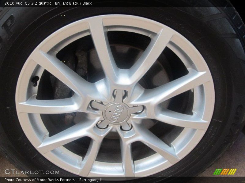 Brilliant Black / Black 2010 Audi Q5 3.2 quattro