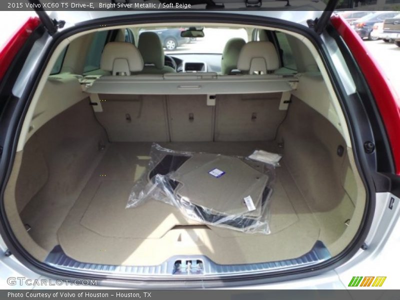 Bright Silver Metallic / Soft Beige 2015 Volvo XC60 T5 Drive-E