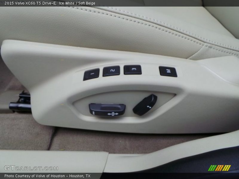 Ice White / Soft Beige 2015 Volvo XC60 T5 Drive-E