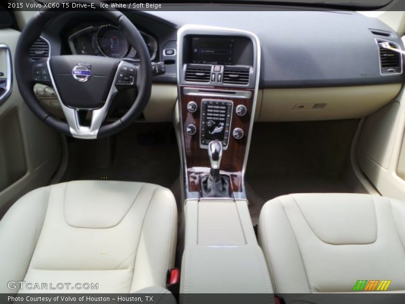 Ice White / Soft Beige 2015 Volvo XC60 T5 Drive-E