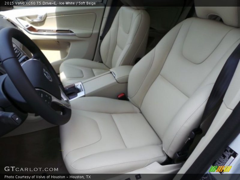 Ice White / Soft Beige 2015 Volvo XC60 T5 Drive-E