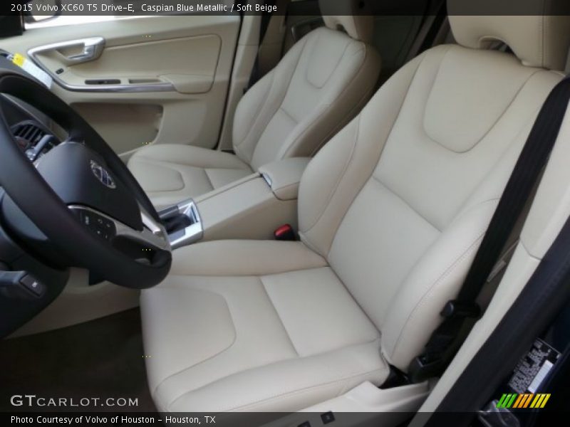 Caspian Blue Metallic / Soft Beige 2015 Volvo XC60 T5 Drive-E