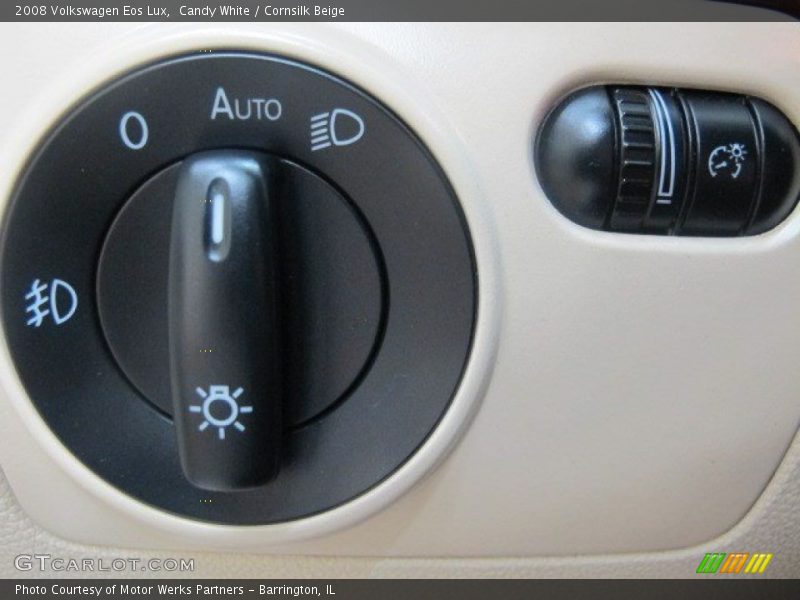 Candy White / Cornsilk Beige 2008 Volkswagen Eos Lux