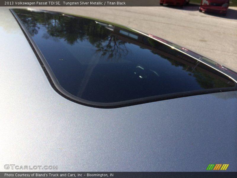 Tungsten Silver Metallic / Titan Black 2013 Volkswagen Passat TDI SE