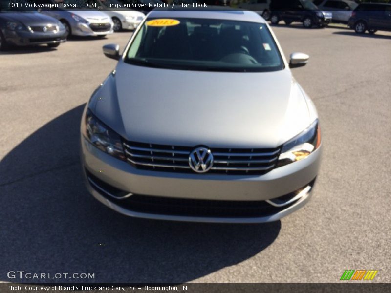 Tungsten Silver Metallic / Titan Black 2013 Volkswagen Passat TDI SE