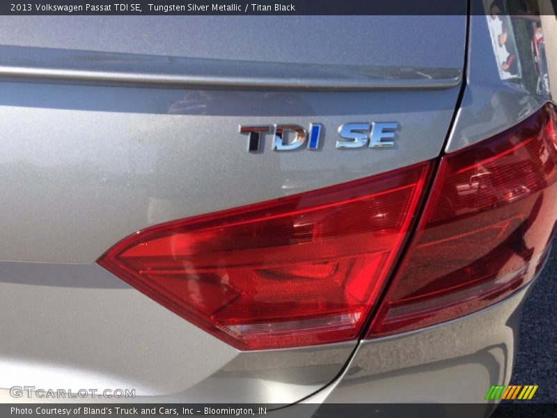 Tungsten Silver Metallic / Titan Black 2013 Volkswagen Passat TDI SE