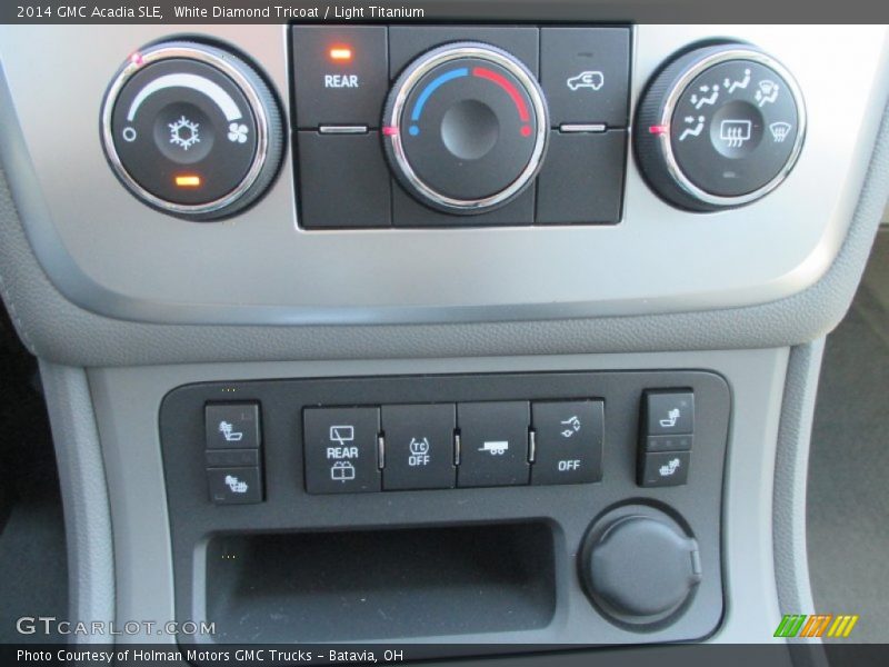 White Diamond Tricoat / Light Titanium 2014 GMC Acadia SLE
