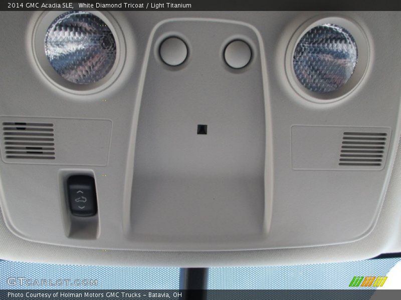 White Diamond Tricoat / Light Titanium 2014 GMC Acadia SLE