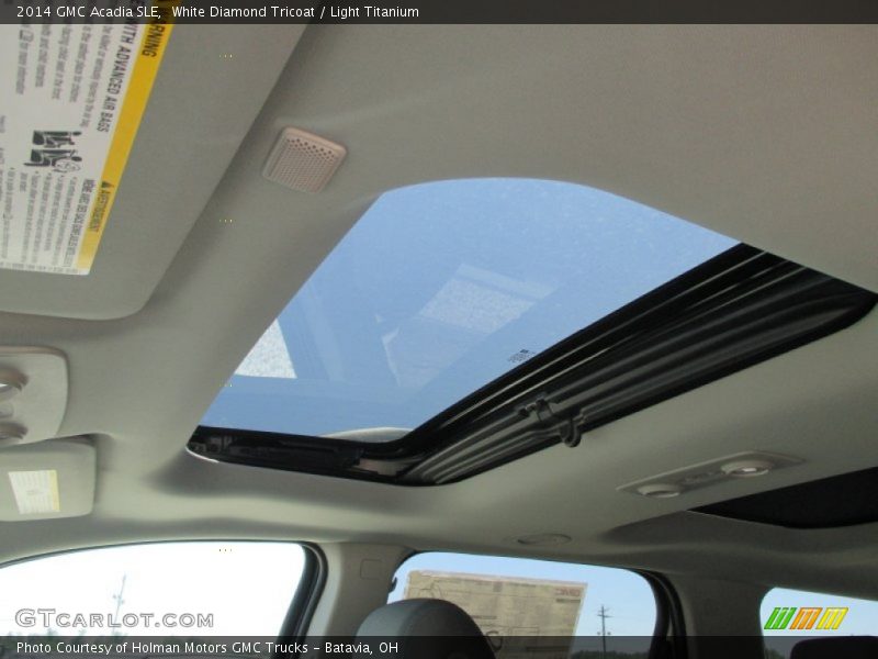 White Diamond Tricoat / Light Titanium 2014 GMC Acadia SLE