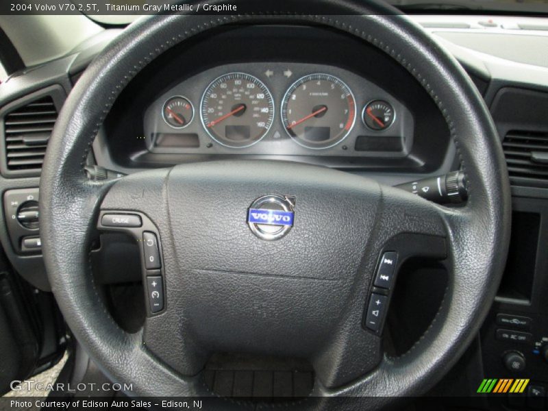  2004 V70 2.5T Steering Wheel