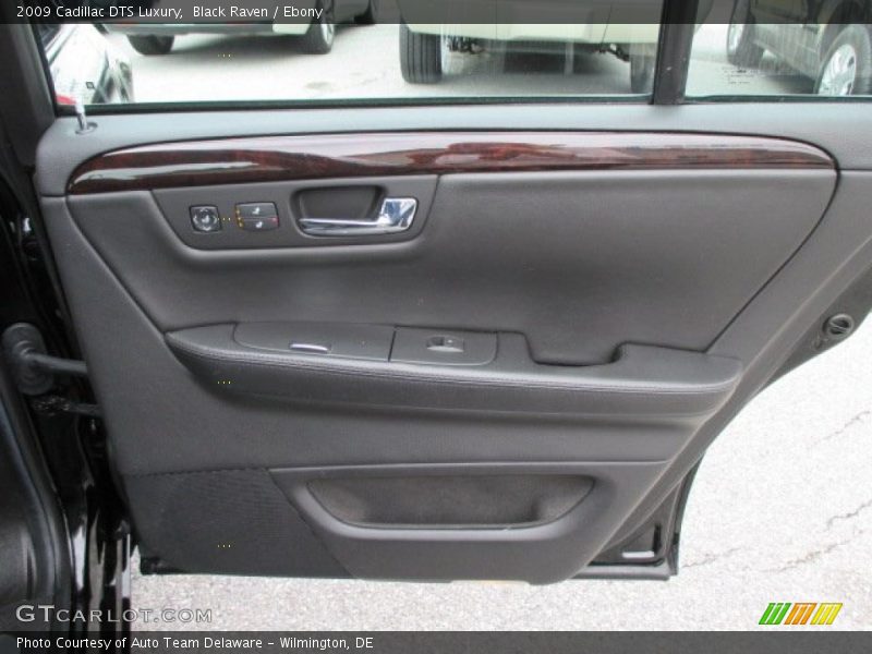Black Raven / Ebony 2009 Cadillac DTS Luxury