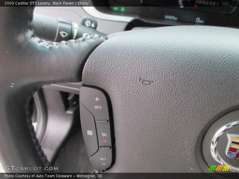 Black Raven / Ebony 2009 Cadillac DTS Luxury