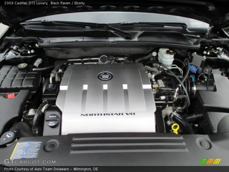 Black Raven / Ebony 2009 Cadillac DTS Luxury