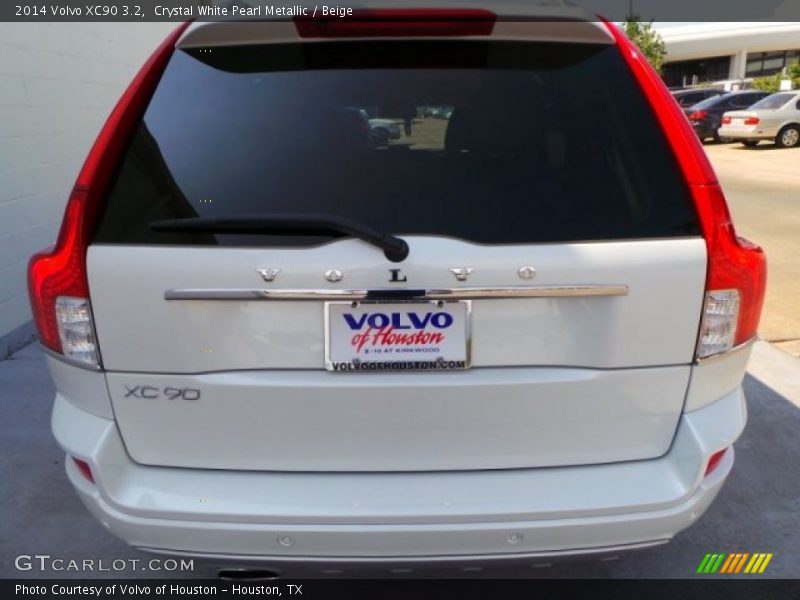 Crystal White Pearl Metallic / Beige 2014 Volvo XC90 3.2