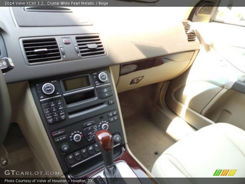 Crystal White Pearl Metallic / Beige 2014 Volvo XC90 3.2
