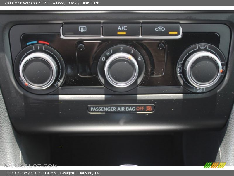 Black / Titan Black 2014 Volkswagen Golf 2.5L 4 Door