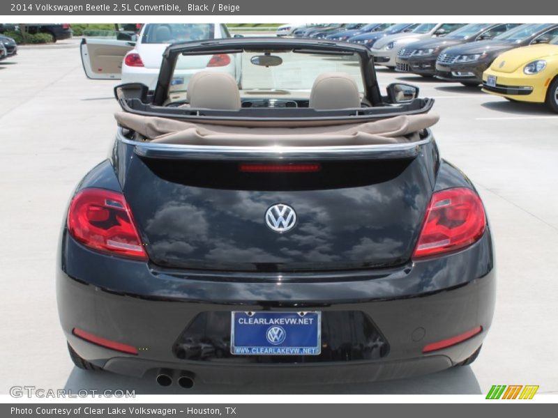 Black / Beige 2014 Volkswagen Beetle 2.5L Convertible