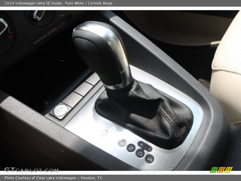 Pure White / Cornsilk Beige 2014 Volkswagen Jetta SE Sedan