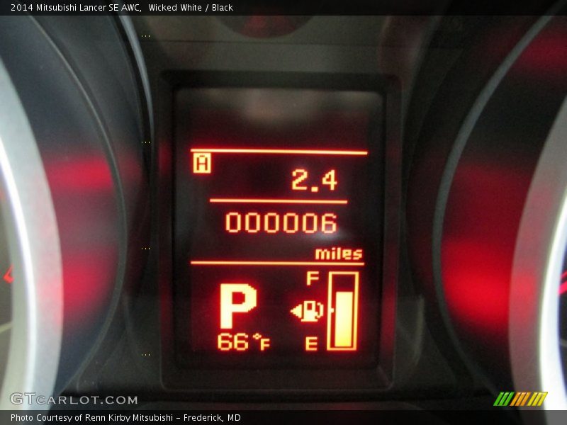 Wicked White / Black 2014 Mitsubishi Lancer SE AWC