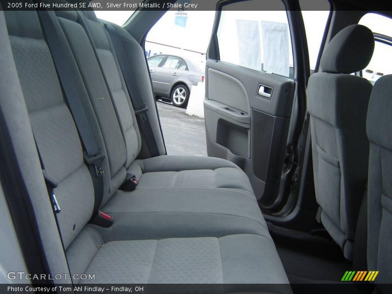 Silver Frost Metallic / Shale Grey 2005 Ford Five Hundred SE AWD