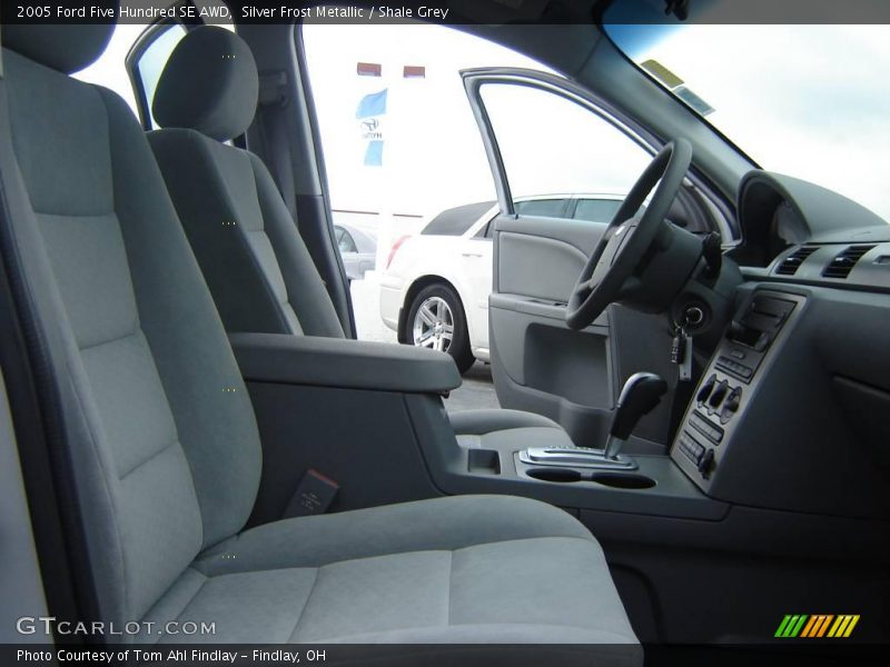 Silver Frost Metallic / Shale Grey 2005 Ford Five Hundred SE AWD