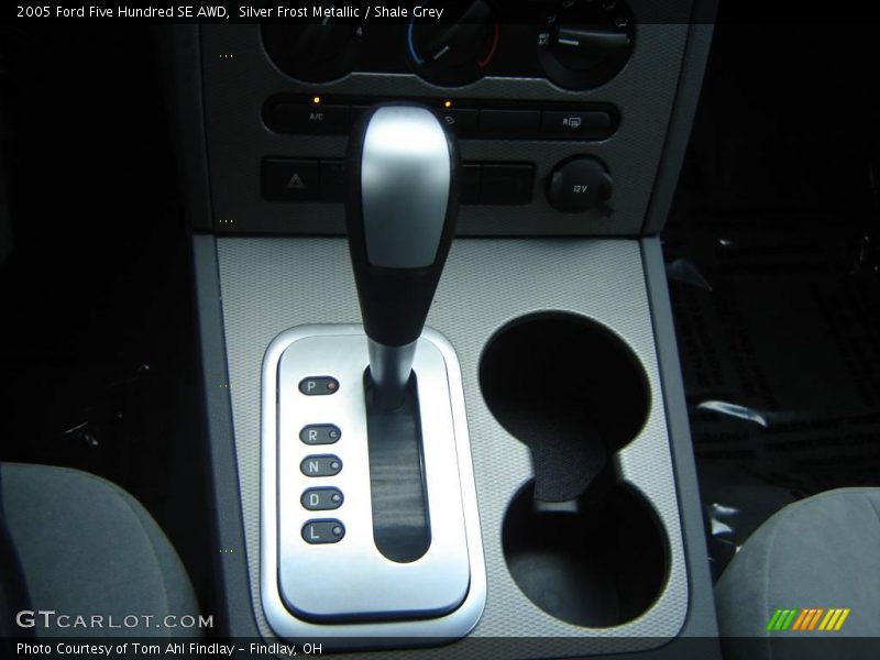 Silver Frost Metallic / Shale Grey 2005 Ford Five Hundred SE AWD