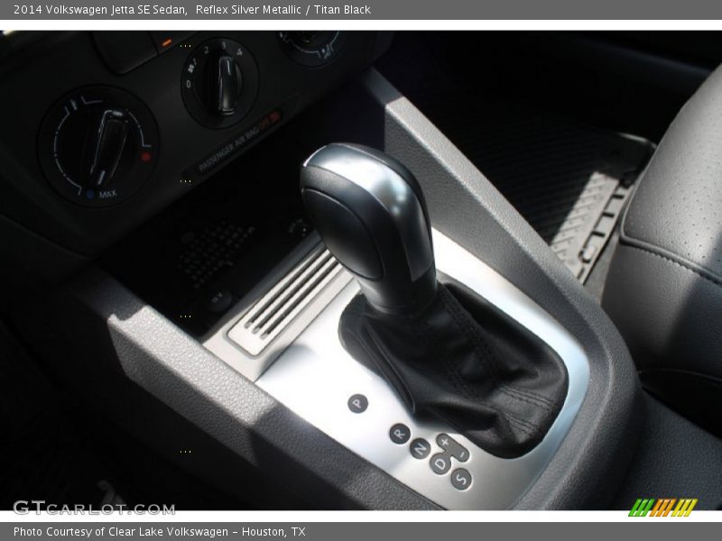 Reflex Silver Metallic / Titan Black 2014 Volkswagen Jetta SE Sedan