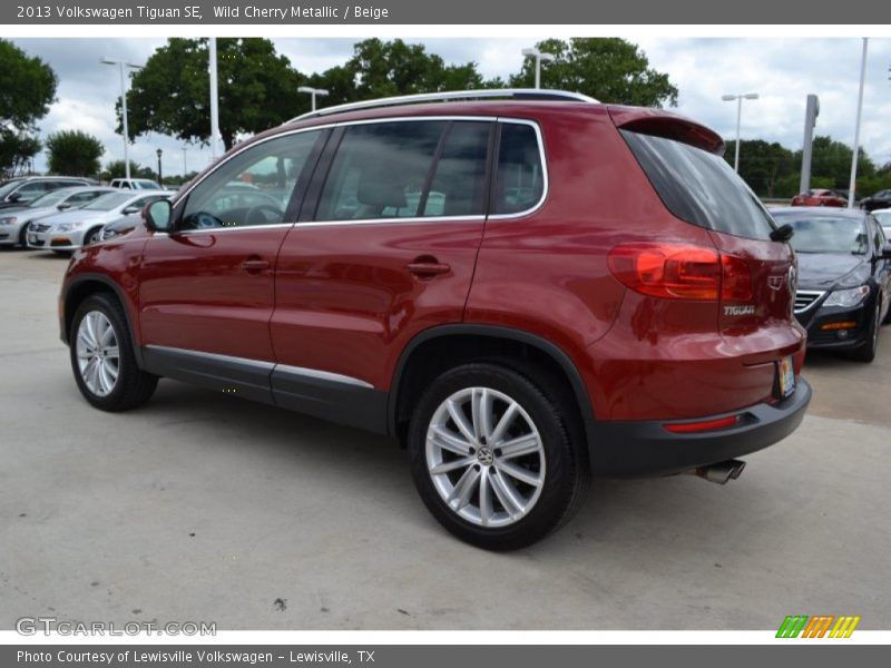 Wild Cherry Metallic / Beige 2013 Volkswagen Tiguan SE