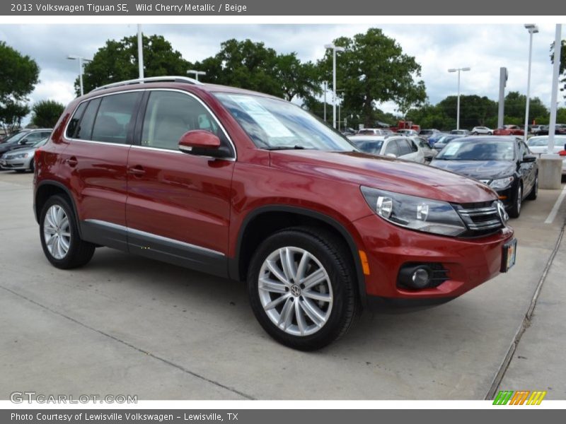 Wild Cherry Metallic / Beige 2013 Volkswagen Tiguan SE