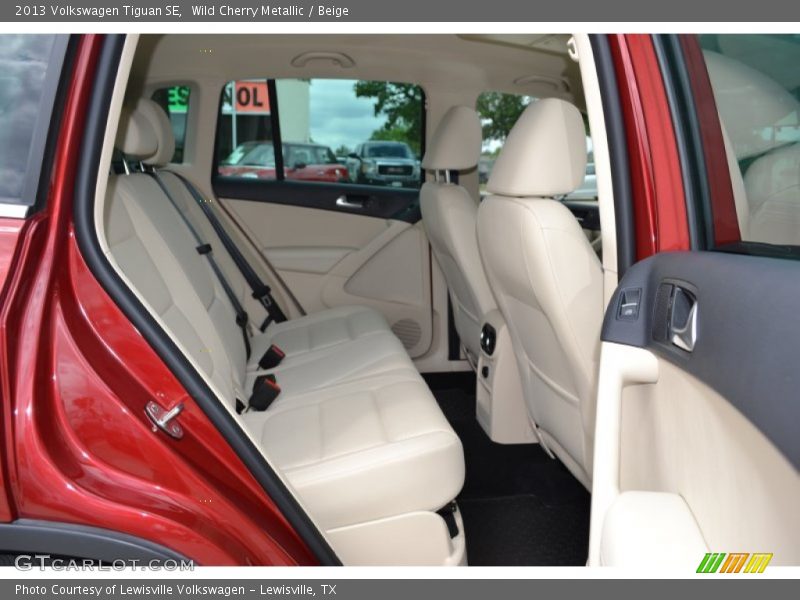 Wild Cherry Metallic / Beige 2013 Volkswagen Tiguan SE