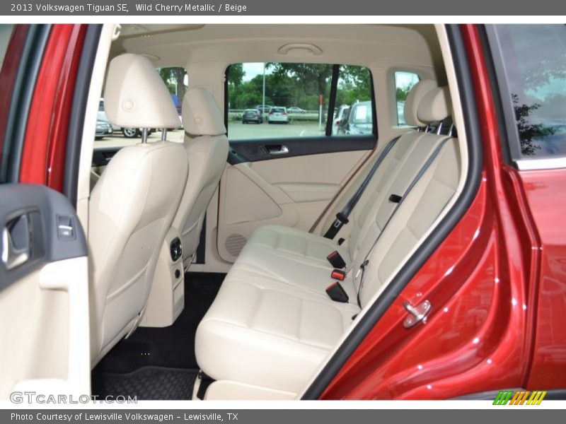 Wild Cherry Metallic / Beige 2013 Volkswagen Tiguan SE