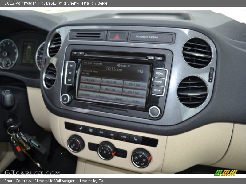 Wild Cherry Metallic / Beige 2013 Volkswagen Tiguan SE