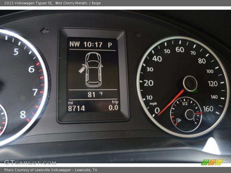 Wild Cherry Metallic / Beige 2013 Volkswagen Tiguan SE