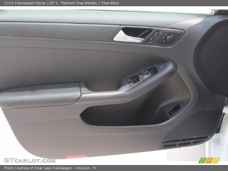 Platinum Gray Metallic / Titan Black 2014 Volkswagen Passat 1.8T S