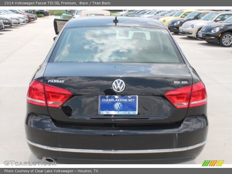 Black / Titan Black 2014 Volkswagen Passat TDI SEL Premium