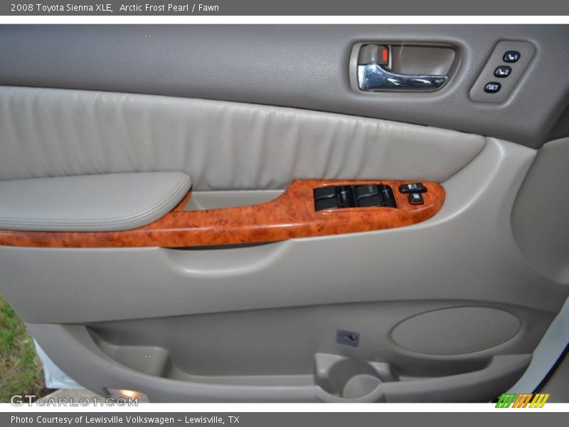 Arctic Frost Pearl / Fawn 2008 Toyota Sienna XLE