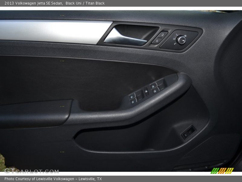 Black Uni / Titan Black 2013 Volkswagen Jetta SE Sedan