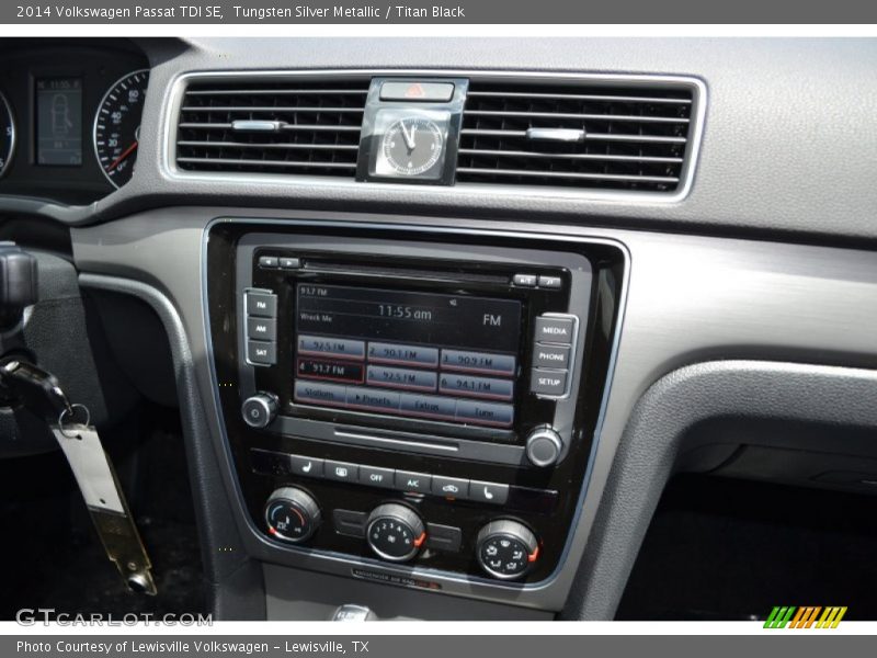 Tungsten Silver Metallic / Titan Black 2014 Volkswagen Passat TDI SE