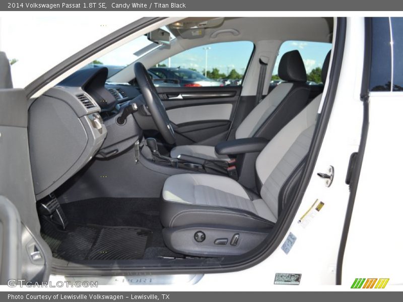Candy White / Titan Black 2014 Volkswagen Passat 1.8T SE