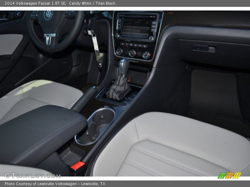 Candy White / Titan Black 2014 Volkswagen Passat 1.8T SE