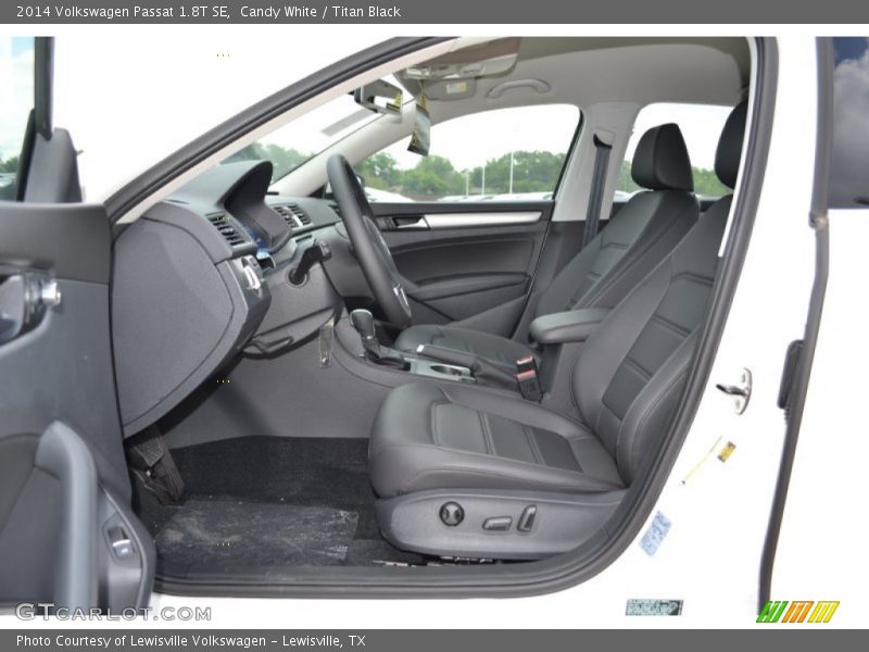 Candy White / Titan Black 2014 Volkswagen Passat 1.8T SE