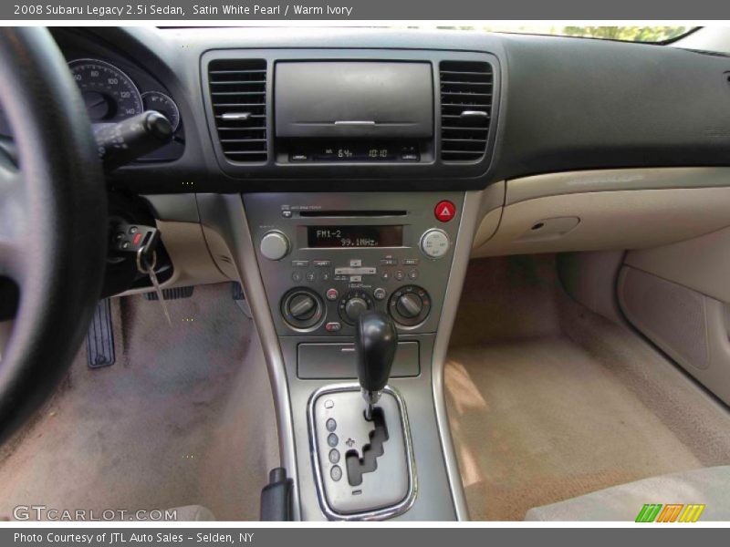 Satin White Pearl / Warm Ivory 2008 Subaru Legacy 2.5i Sedan