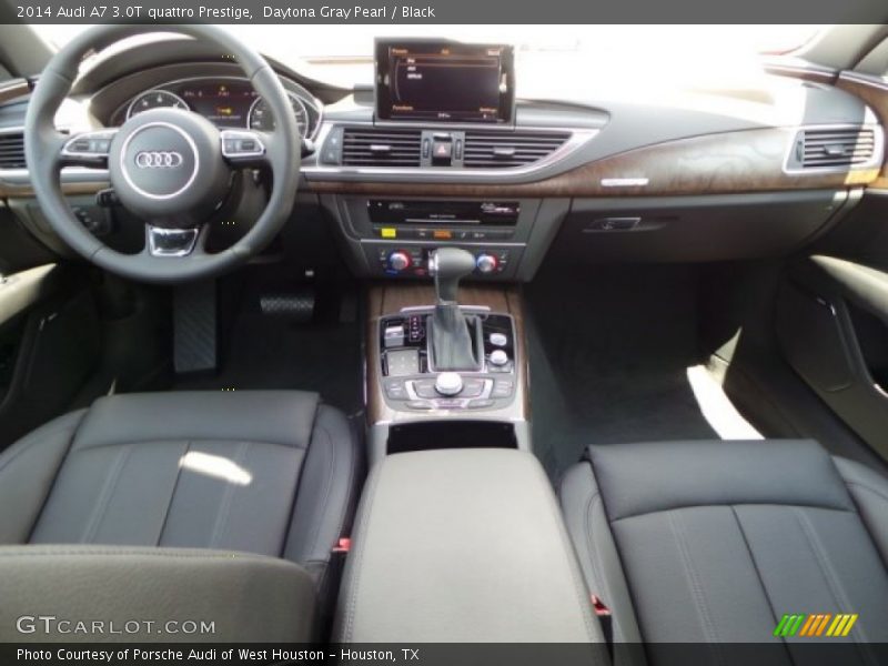 Dashboard of 2014 A7 3.0T quattro Prestige